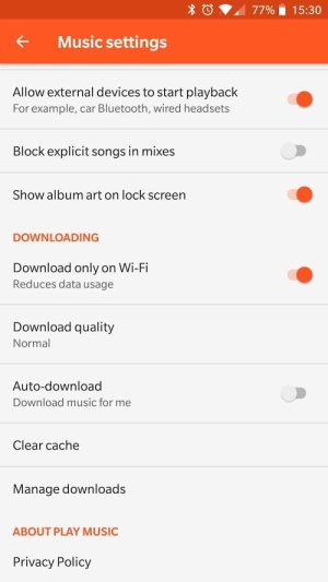 Settings interface for music playback options including download quality and external device options.